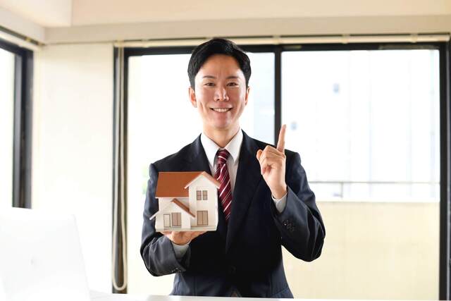 �y����a�s�z�����ɍ������s���Y��Ђ̑I�ѕ�