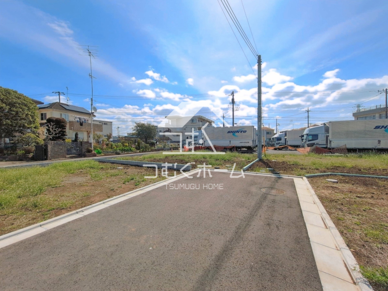 �O�ʓ��H�܂ތ��n�ʐ^ -