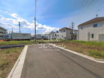 �O�ʓ��H�܂ތ��n�ʐ^ -