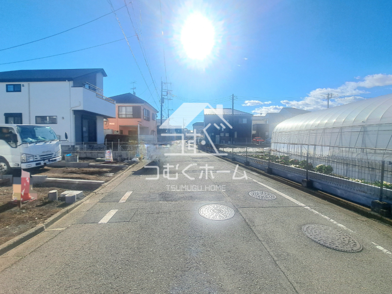 �O�ʓ��H�܂ތ��n�ʐ^ -