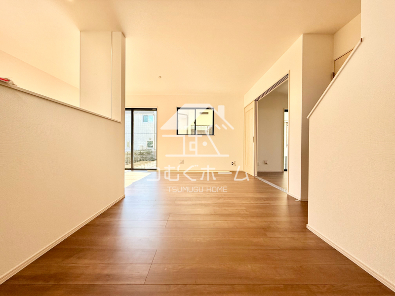 ���r���O -