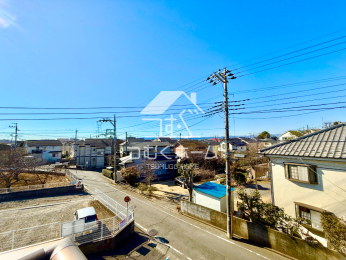 �Z�˂���̒��]�ʐ^ -