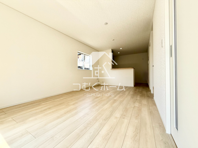 ���r���O -