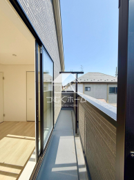 �o���R�j�[ -