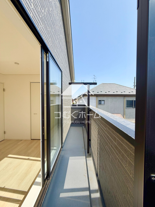 �o���R�j�[ -