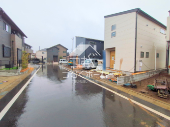 �O�ʓ��H�܂ތ��n�ʐ^ -