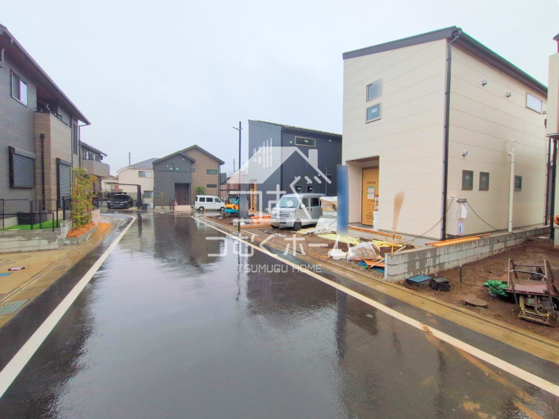 �O�ʓ��H�܂ތ��n�ʐ^ -