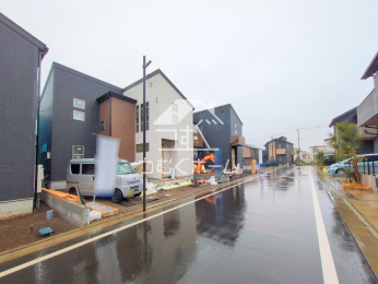 �O�ʓ��H�܂ތ��n�ʐ^ -