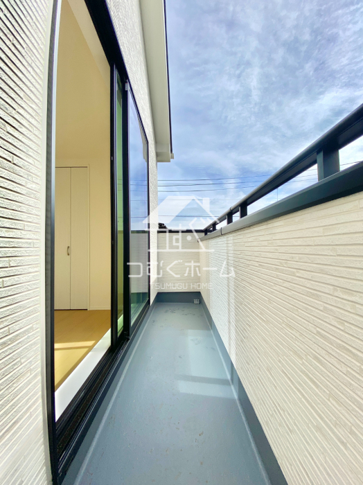 �o���R�j�[ -