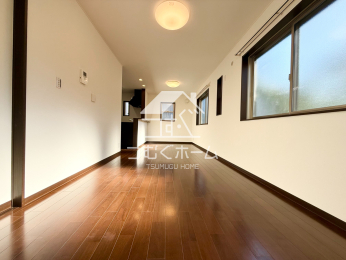 ���r���O -