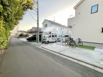 �O�ʓ��H�܂ތ��n�ʐ^ -