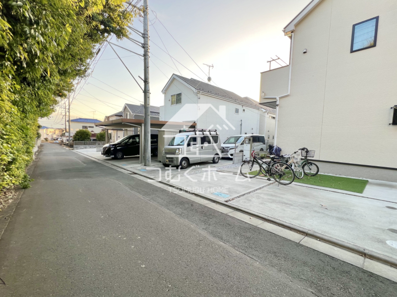 �O�ʓ��H�܂ތ��n�ʐ^ -