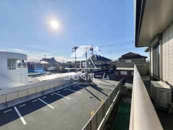 �Z�˂���̒��]�ʐ^ -