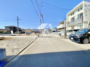 �O�ʓ��H�܂ތ��n�ʐ^ -