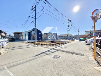 �O�ʓ��H�܂ތ��n�ʐ^ -