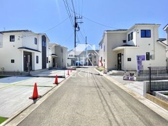 �O�ʓ��H�܂ތ��n�ʐ^ -