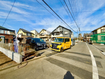 �O�ʓ��H�܂ތ��n�ʐ^ -