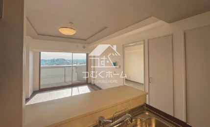 ���r���O -