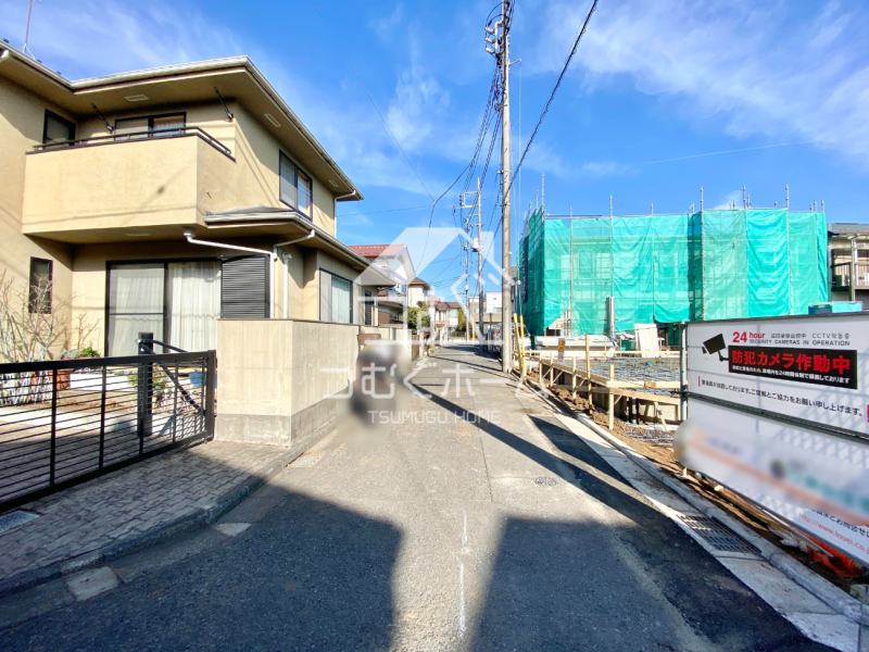 �O�ʓ��H�܂ތ��n�ʐ^ -