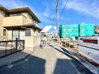 �O�ʓ��H�܂ތ��n�ʐ^ -