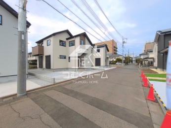 �O�ʓ��H�܂ތ��n�ʐ^ -