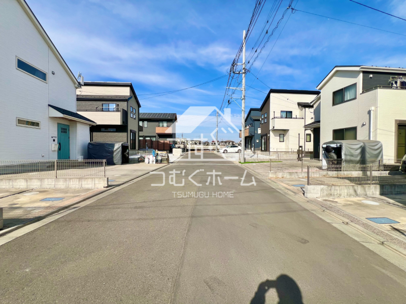 �O�ʓ��H�܂ތ��n�ʐ^ -