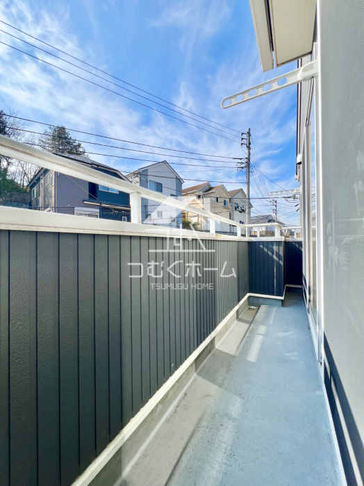 �o���R�j�[ -