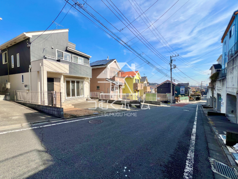 �O�ʓ��H�܂ތ��n�ʐ^ -