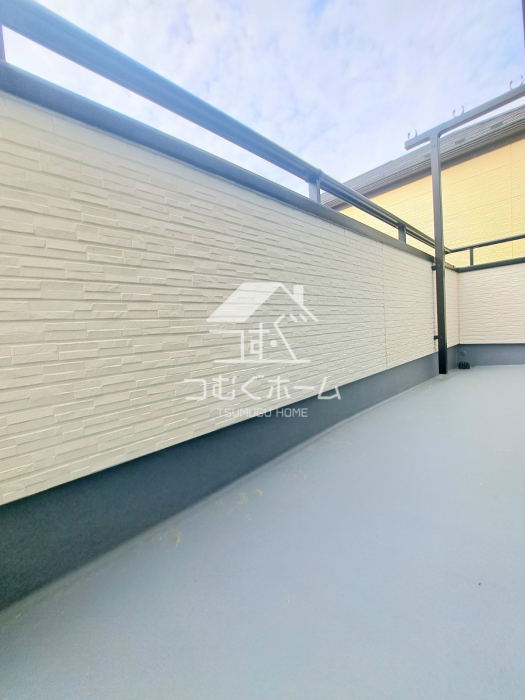 �o���R�j�[ -