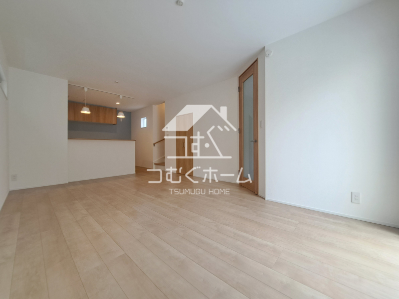 ���r���O -