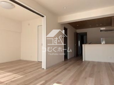 ���r���O -