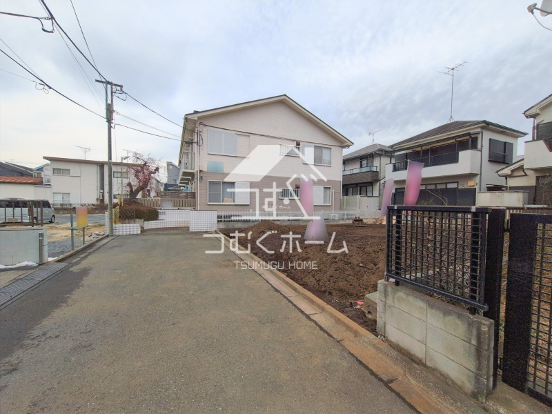 �O�ʓ��H�܂ތ��n�ʐ^ -