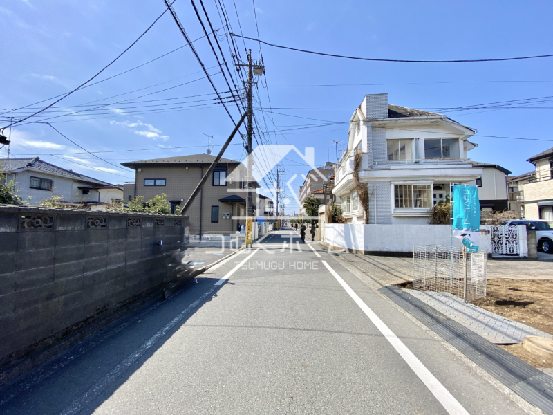 �O�ʓ��H�܂ތ��n�ʐ^ -