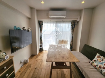 ���r���O -