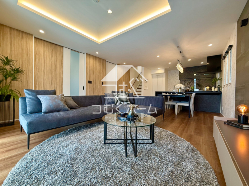 ���r���O -