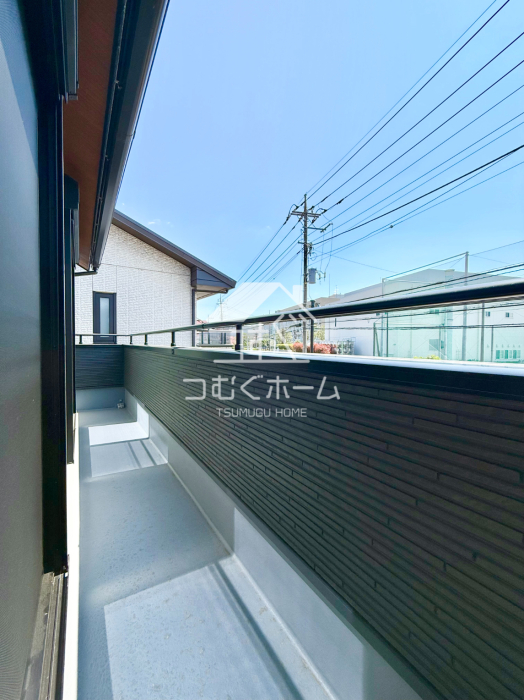 �o���R�j�[ -