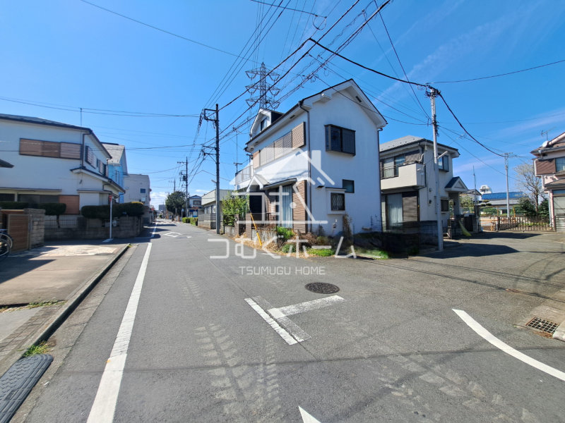 �O�ʓ��H�܂ތ��n�ʐ^ -