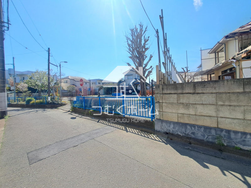 �O�ʓ��H�܂ތ��n�ʐ^ -