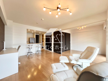 ���r���O -