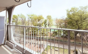 �Z�˂���̒��]�ʐ^ -