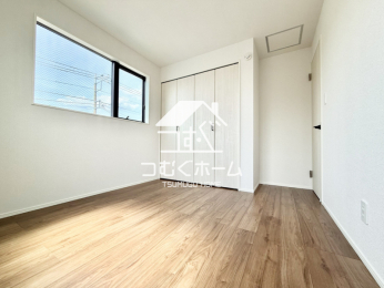�m�� -